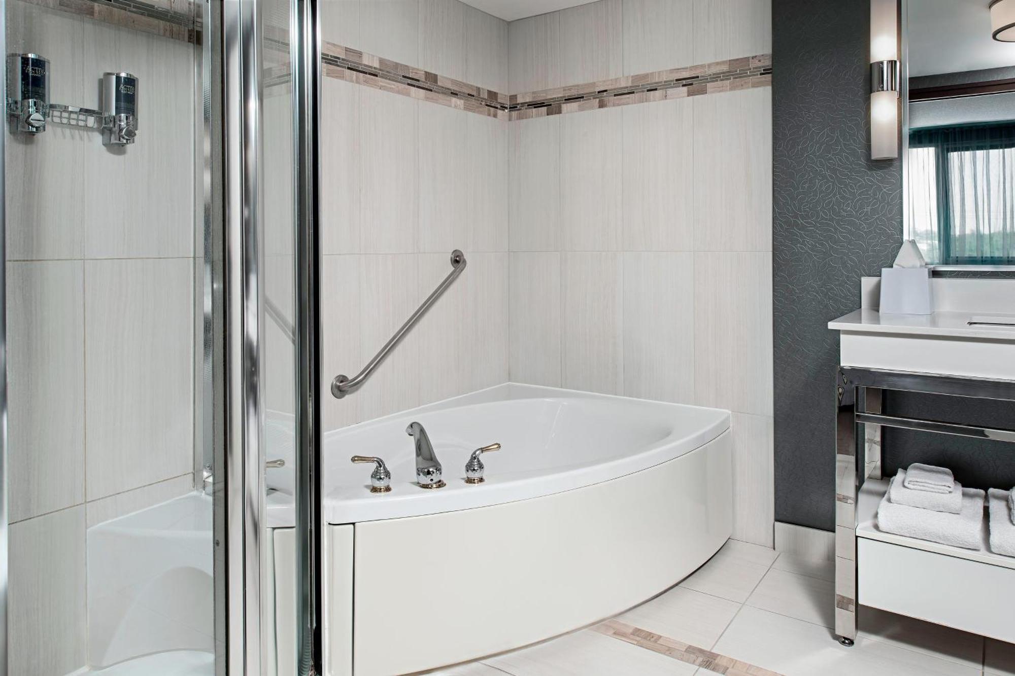 Four Points By Sheraton Лондон Екстериор снимка