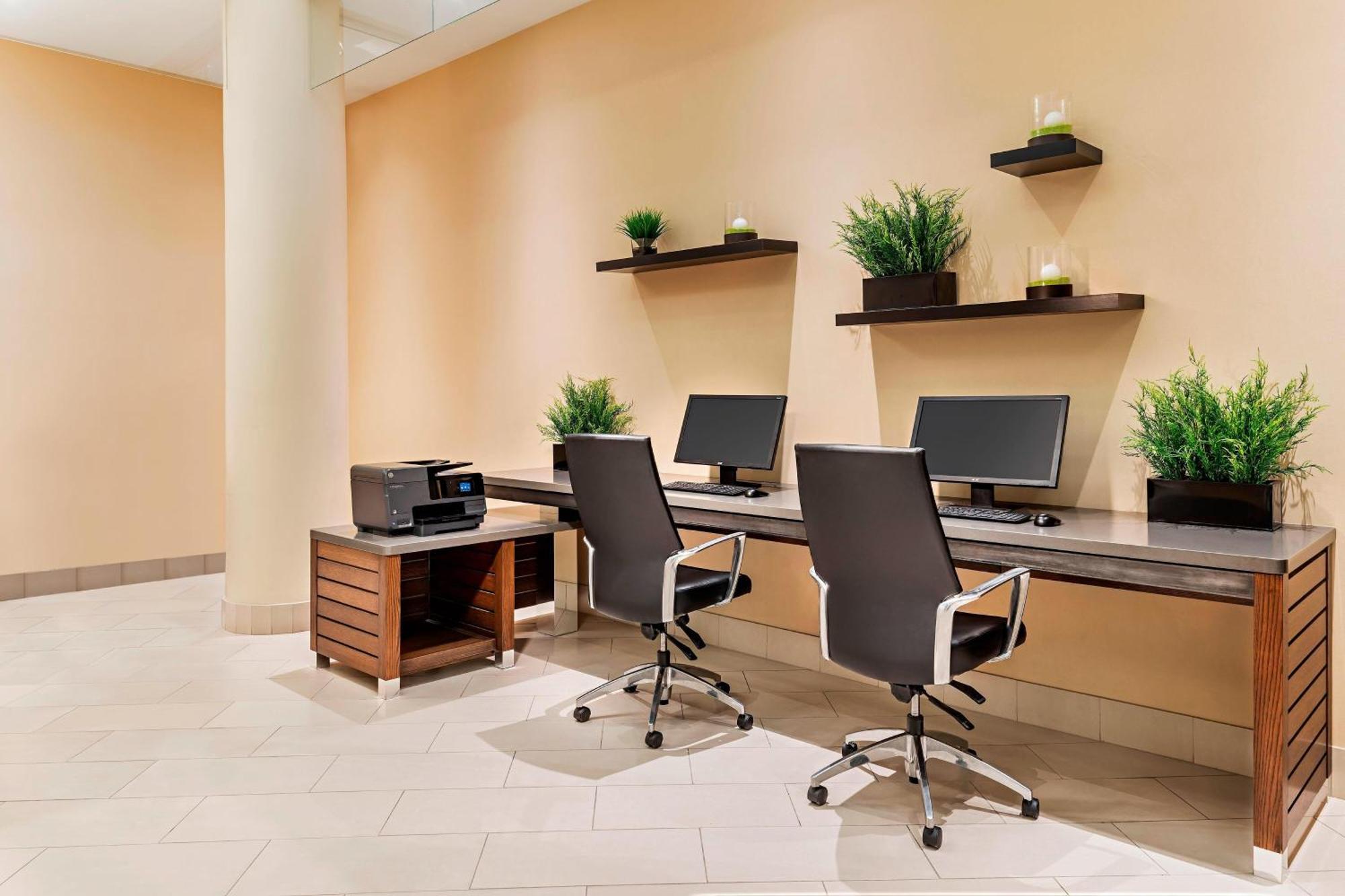 Four Points By Sheraton Лондон Екстериор снимка